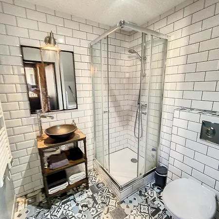 Jungle Room Bourgoin-Jallieu Exterior photo